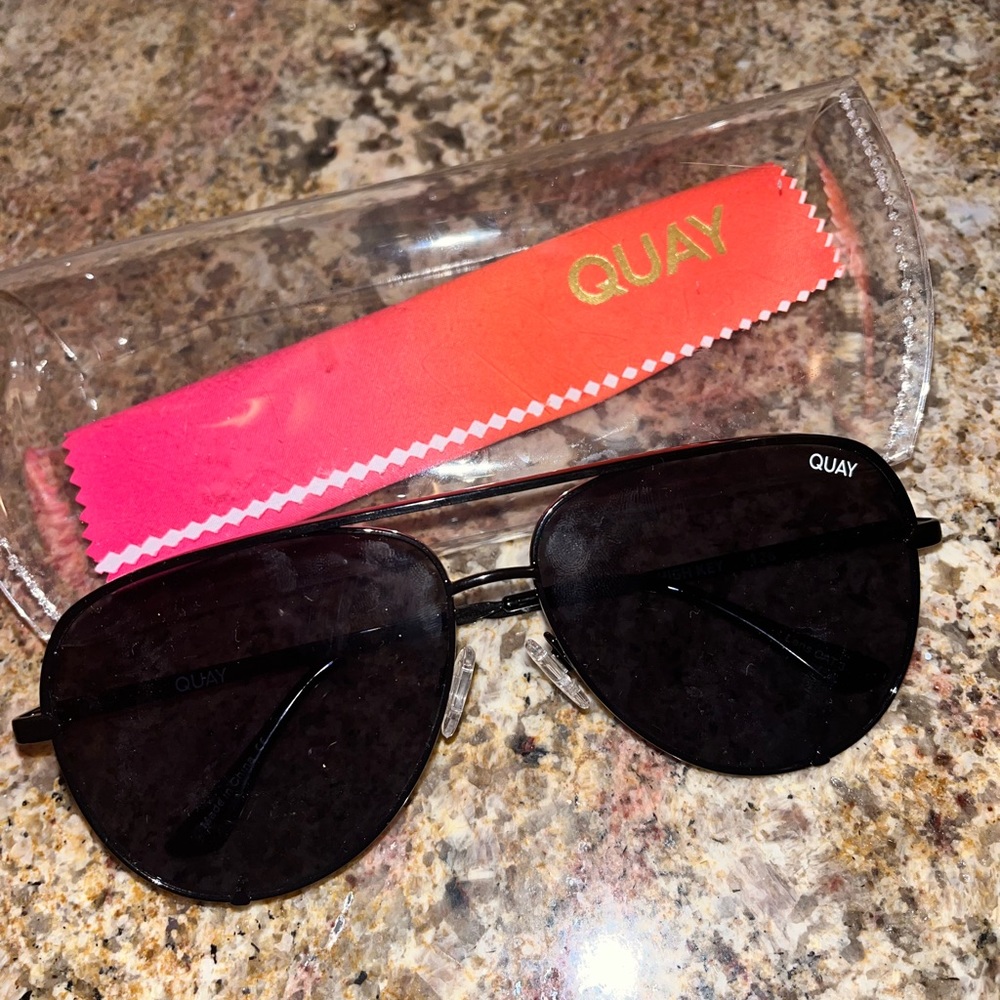 Quay all in avaitors nwt and case